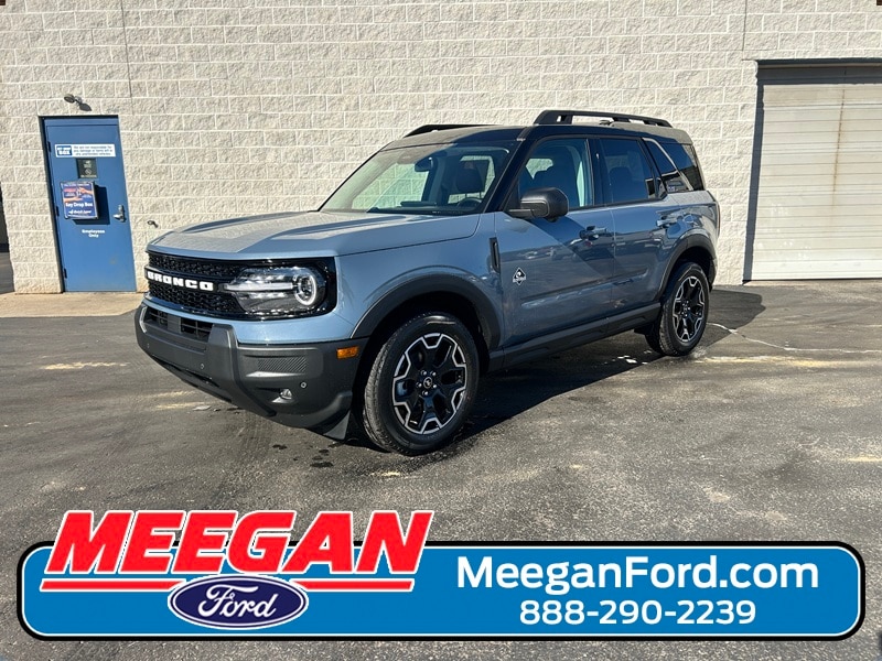 2025 Ford Bronco Sport Outer Banks's photo