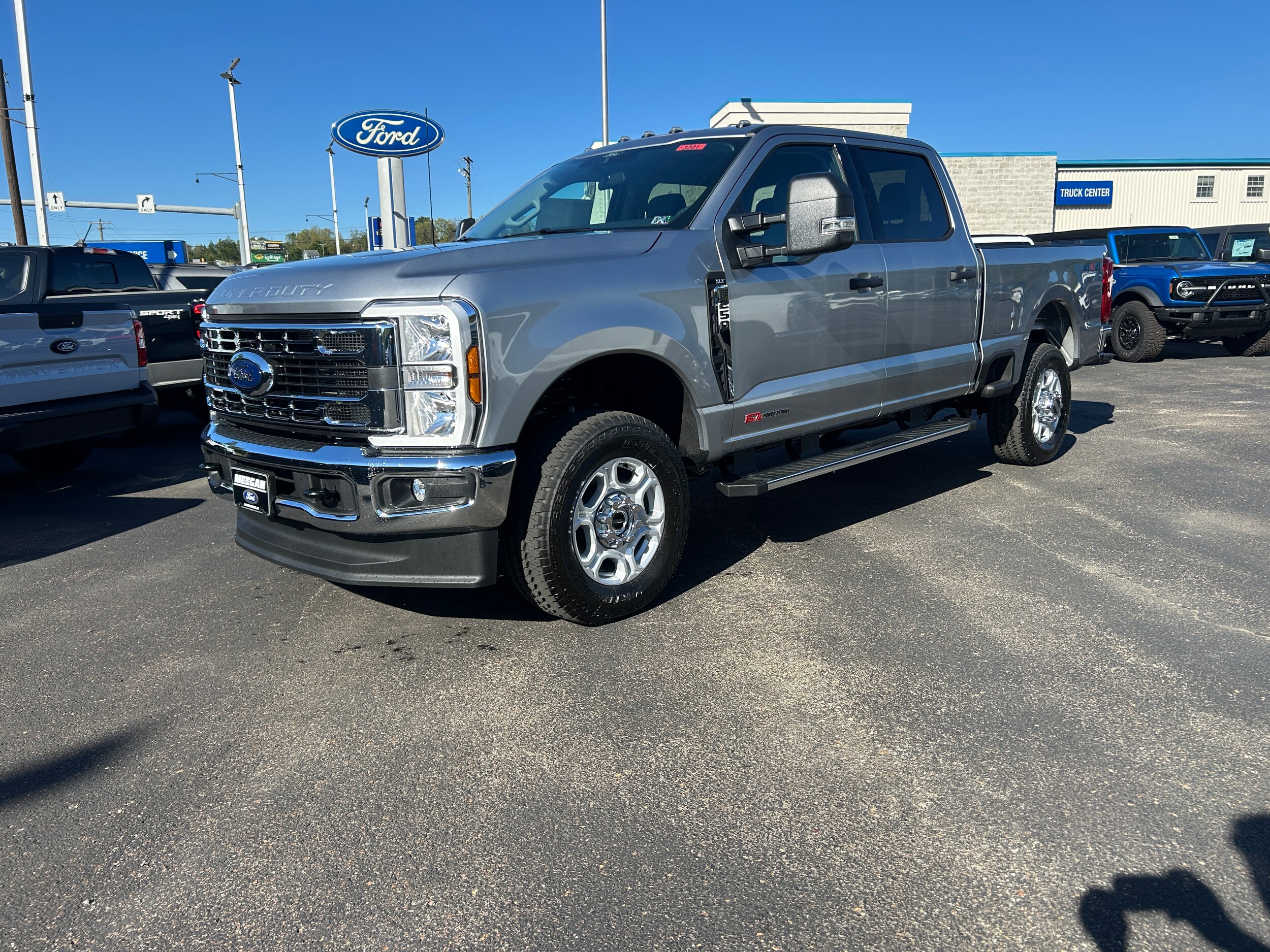 2026 Ford F-250 XLT photo 3