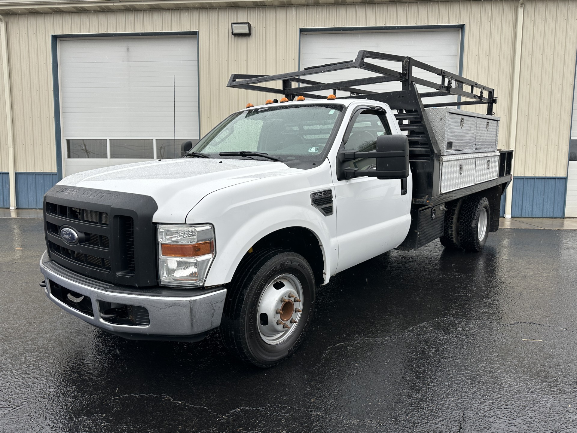 2010 Ford F-350 Super Duty XL's photo