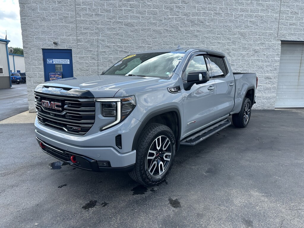 Used 2025 GMC Sierra 1500 AT4 Truck Crew Cab