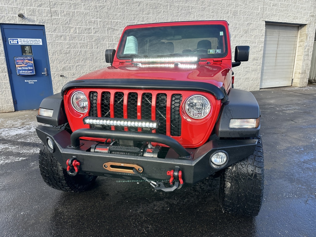 Used 2020 Jeep Gladiator Sport Truck Crew Cab