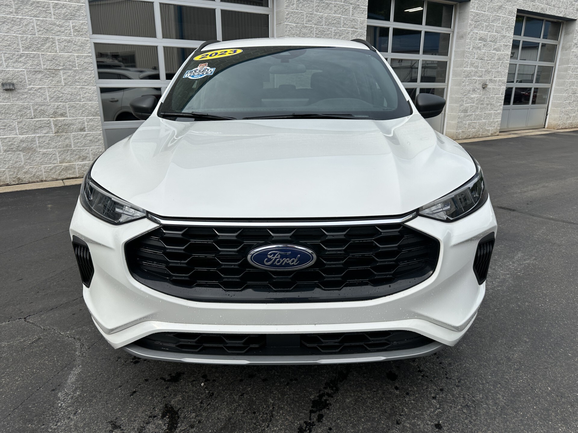 2023 Ford Escape ST-Line photo 3