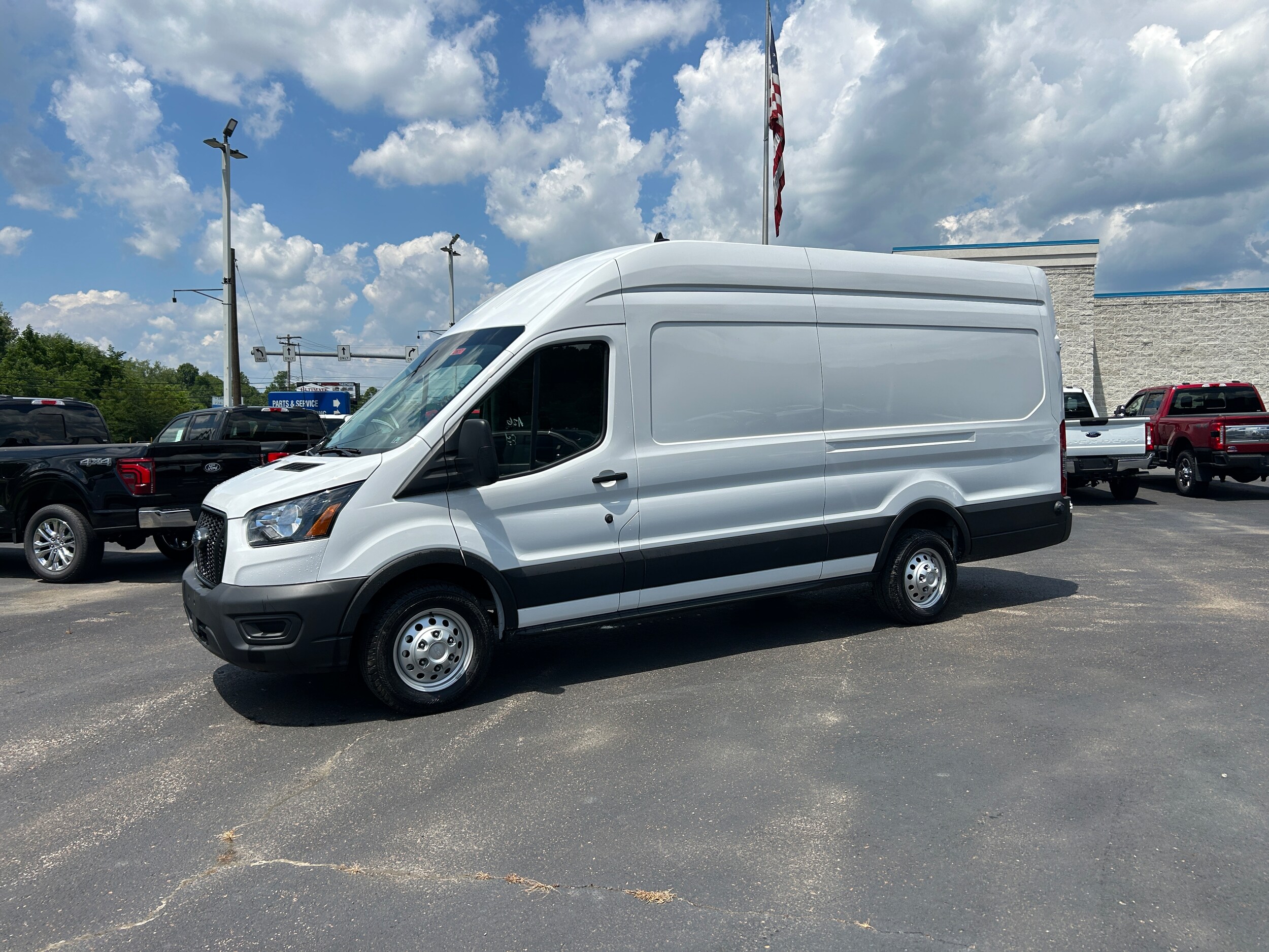 2025 Ford Transit Cargo Van photo 3
