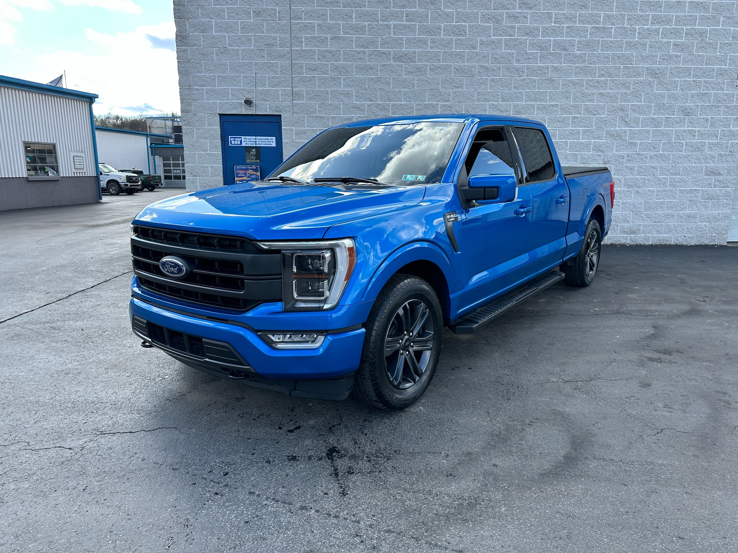 2021 Ford F-150 Lariat photo 2