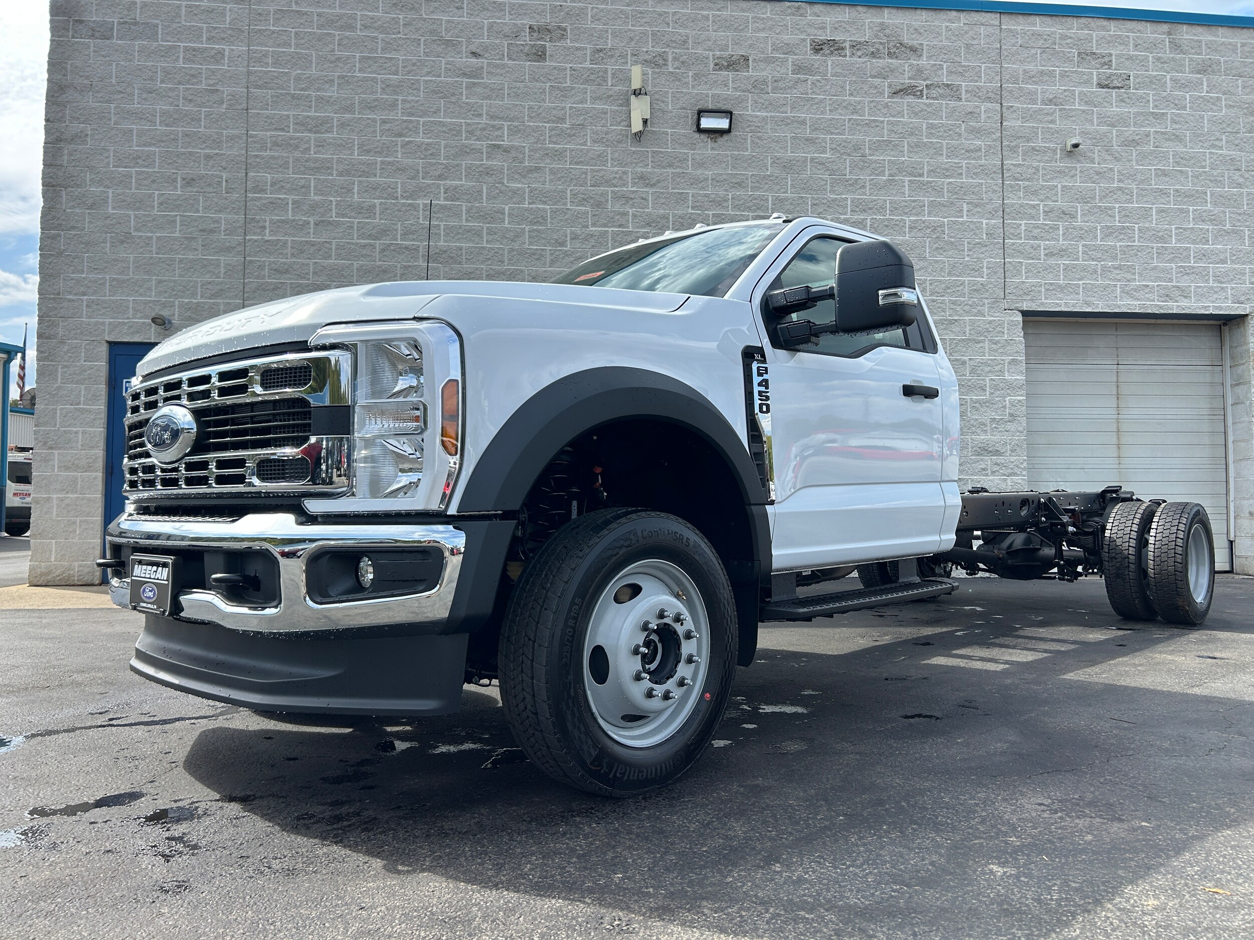 2026 Ford F-450 XL photo 3