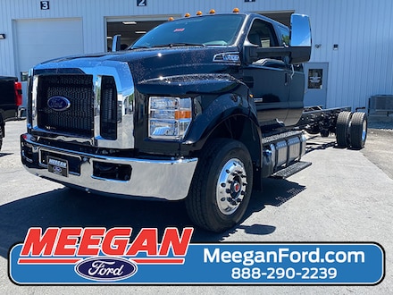 2025 Ford F-650 Chassis Diesel Super Cab TRUCK