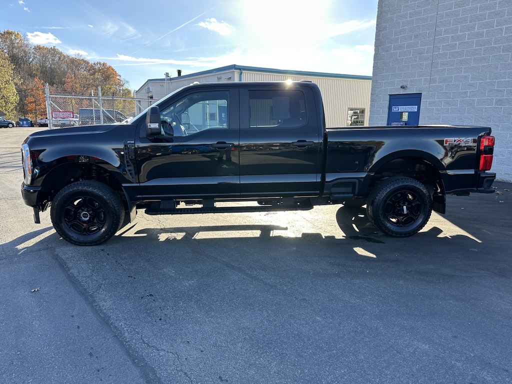 Certified 2023 Ford F-250 XL w/ STX Appearance Package Truck Crew Cab