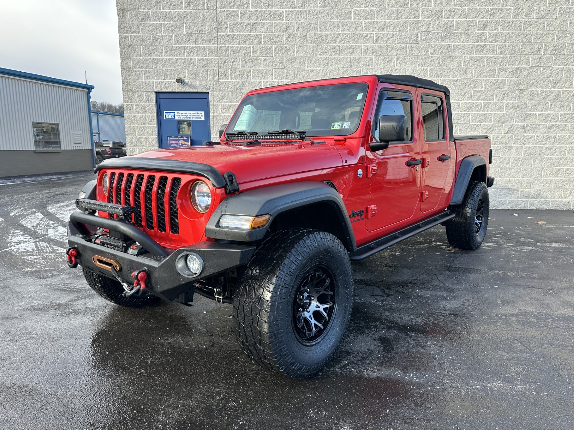 2020 Jeep Gladiator Sport S's photo