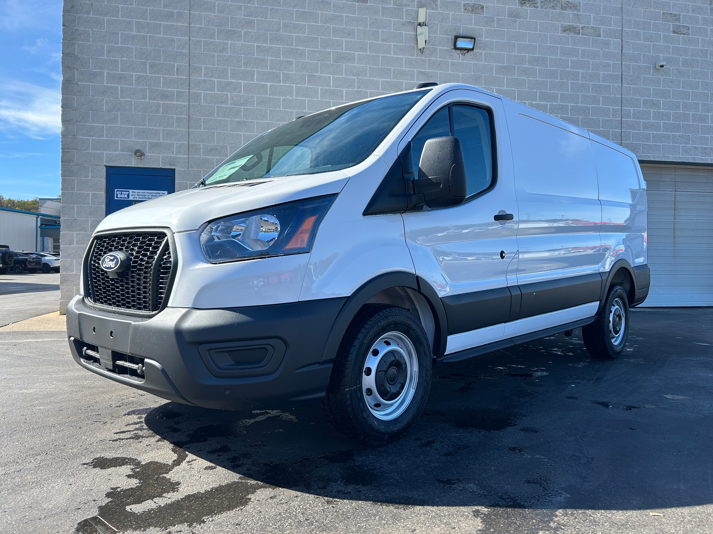 2026 Ford Transit Cargo Van photo 3