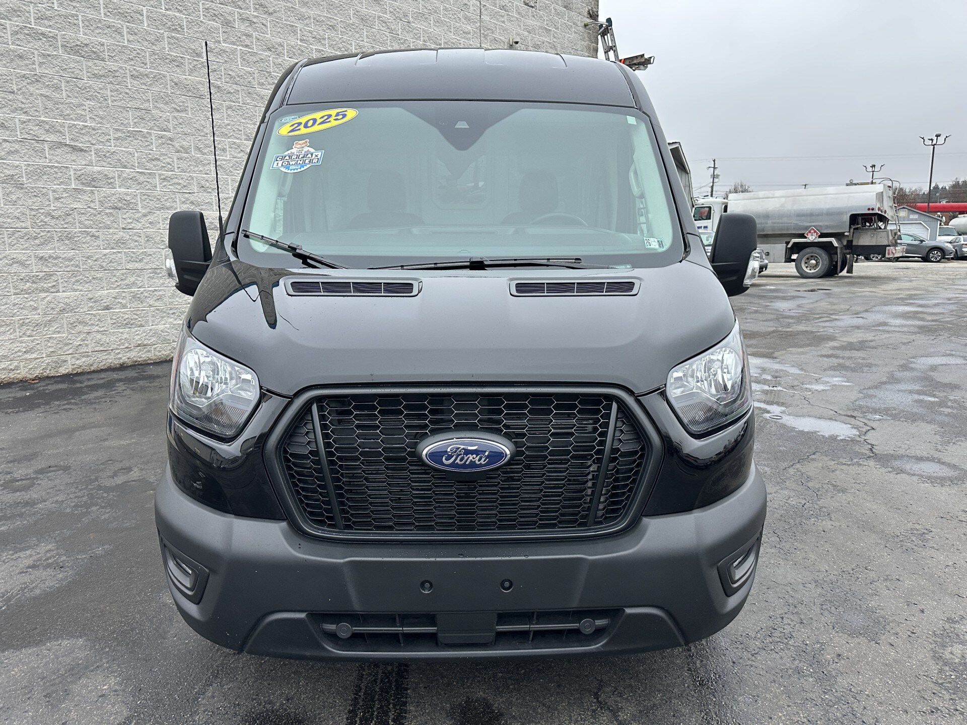 2025 Ford Transit photo 3