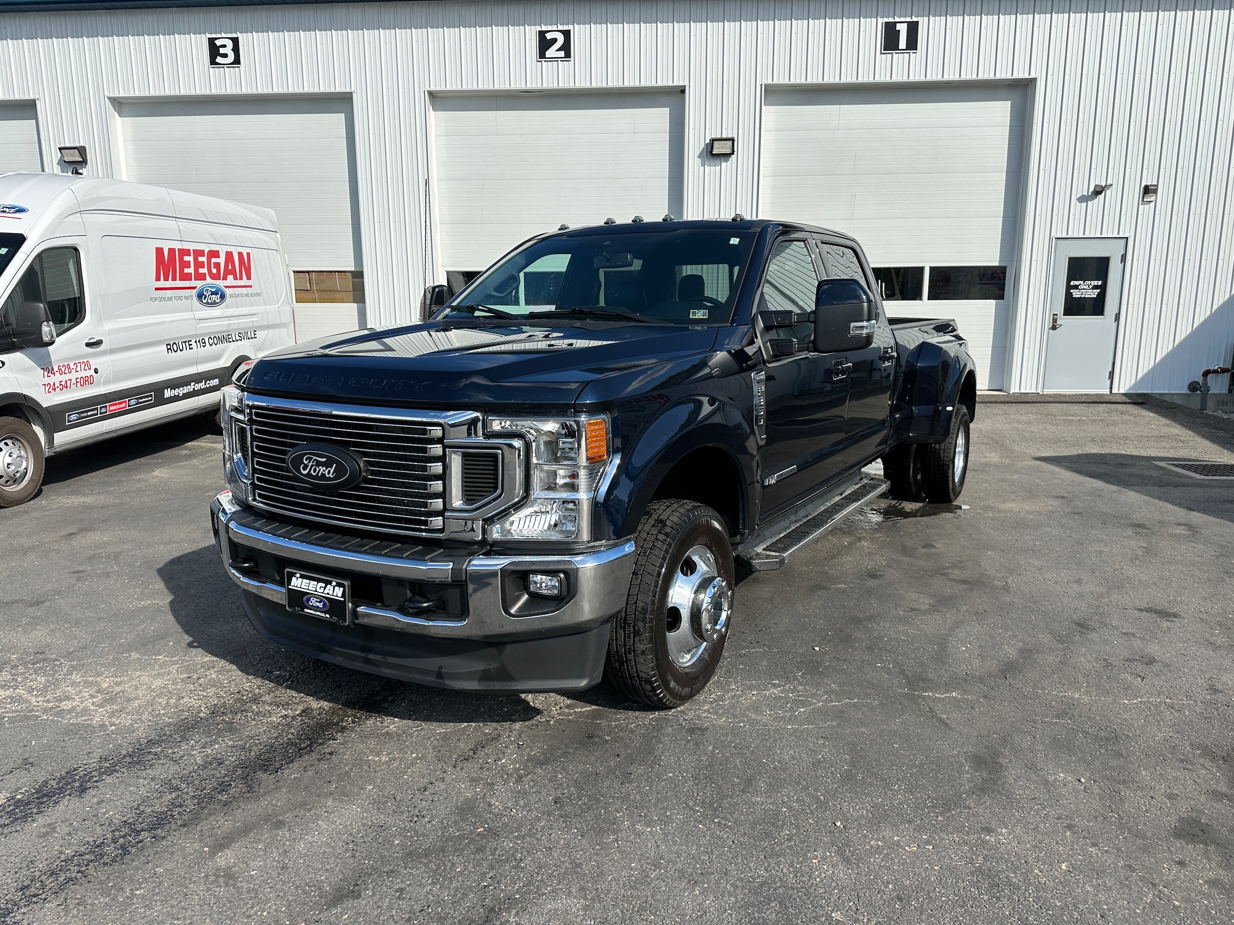 Certified 2022 Ford F-350 Super Duty Lariat with VIN 1FT8W3DT1NEF10259 for sale in Connellsville, PA