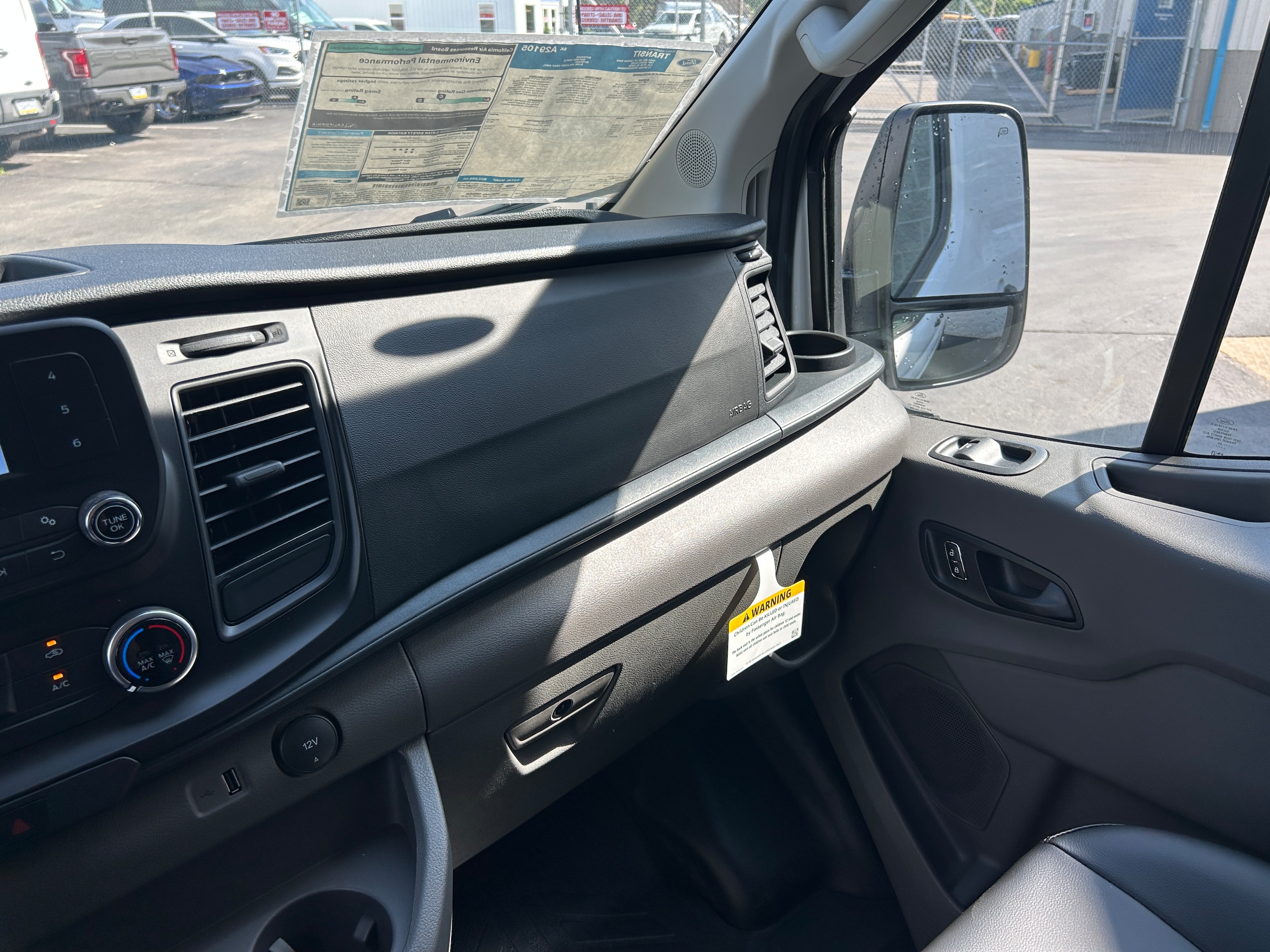 2025 Ford Transit Van Base - Photo 28