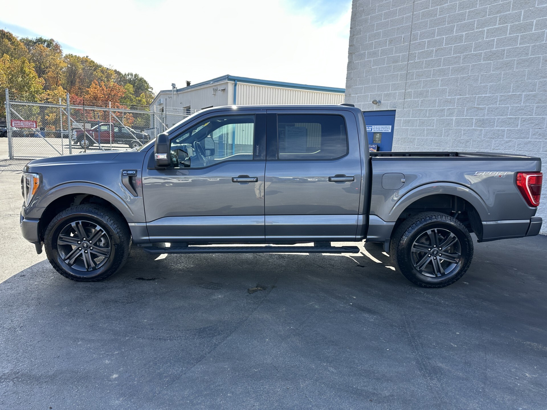 2022 Ford F-150 XLT photo 4
