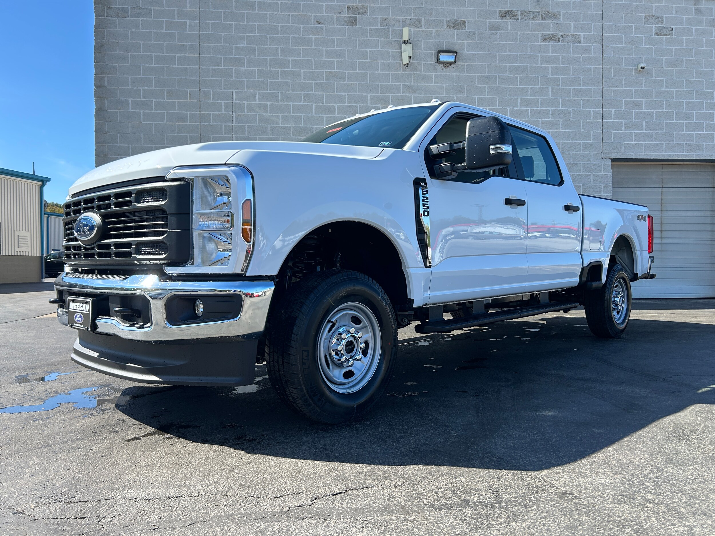 2026 Ford F-250 XL photo 3