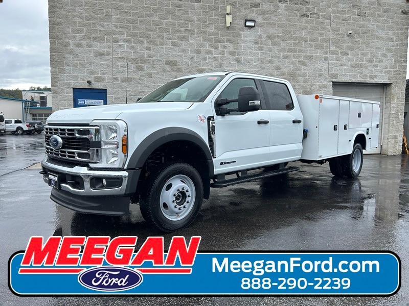 2026 Ford F-550 Super Duty Chassis Cab XL's photo