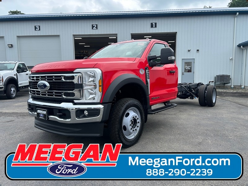 2025 Ford F-550 Super Duty Chassis Cab XL's photo