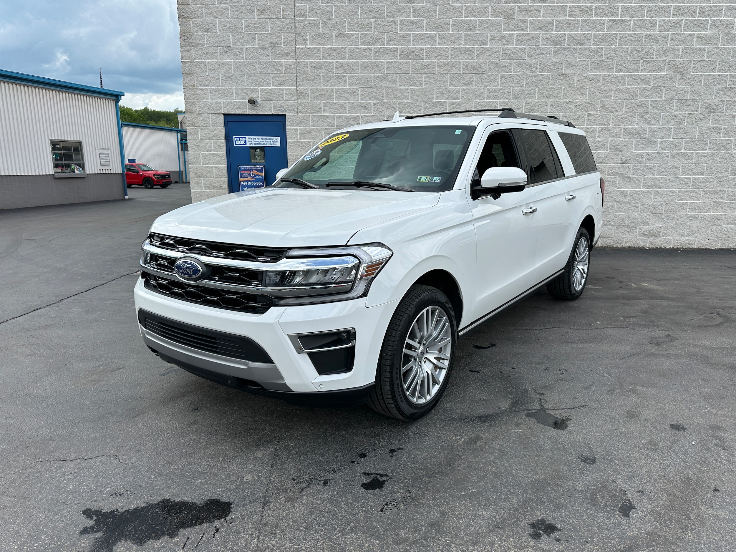 Certified 2023 Ford Expedition Limited with VIN 1FMJK2A82PEA21178 for sale in Connellsville, PA