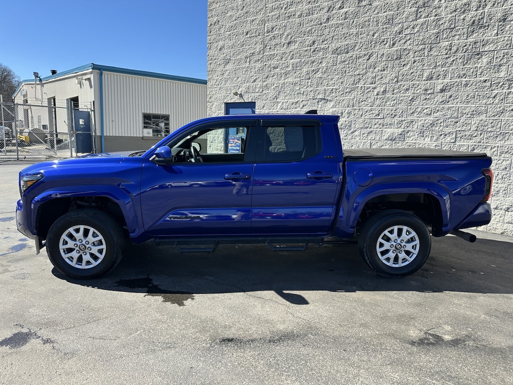 Used 2025 Toyota Tacoma SR5 Truck Double Cab