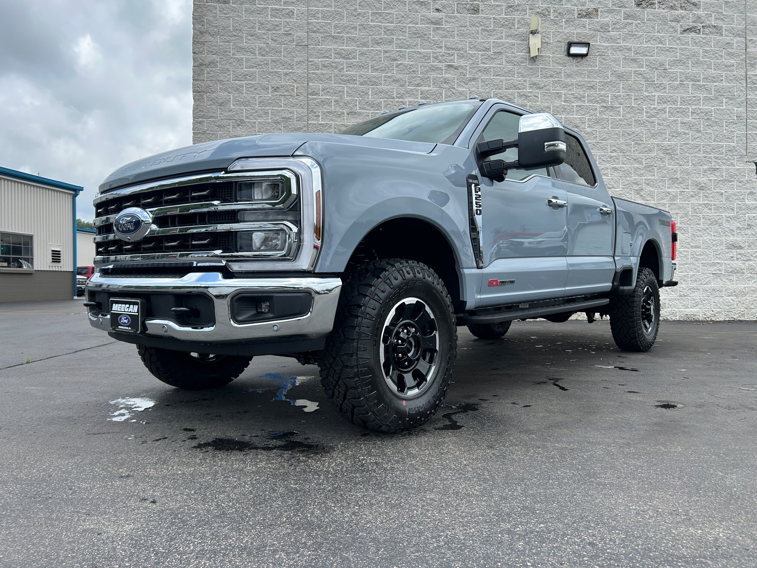 2025 Ford F-250 King Ranch photo 3