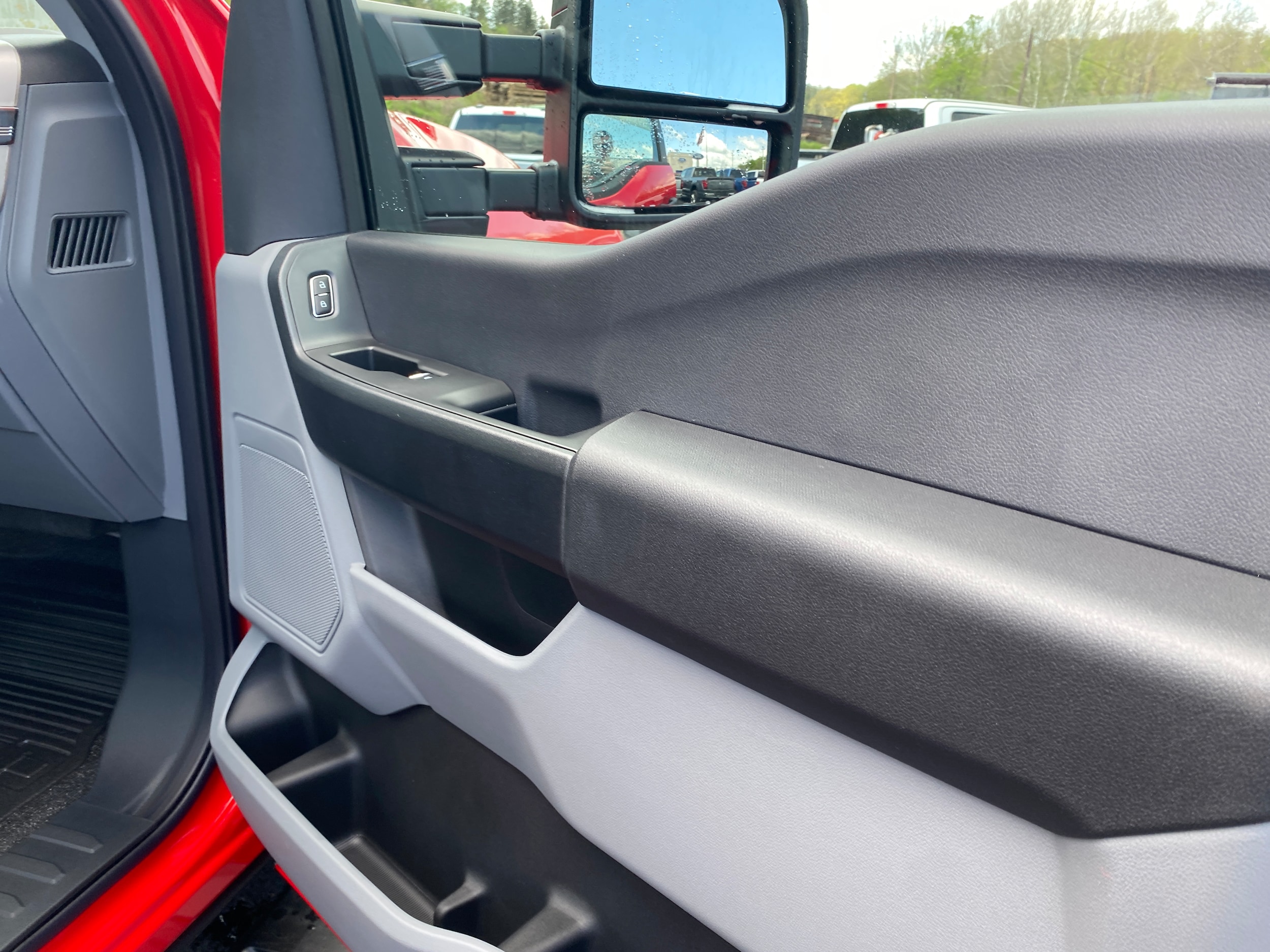 2025 Ford F-550 Super Duty Chassis Cab XL - Photo 19