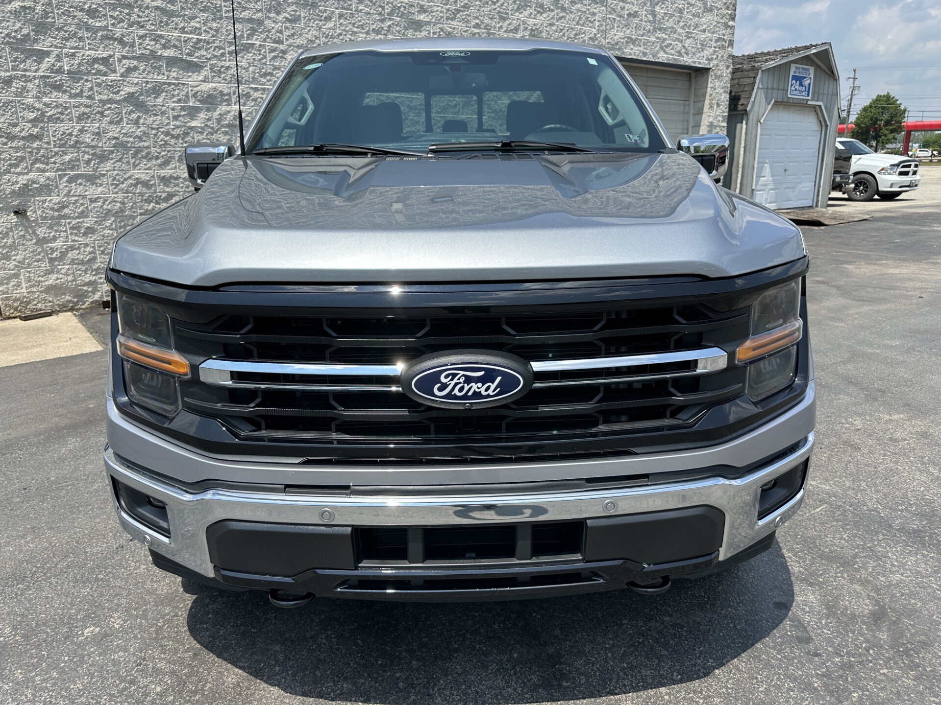 2024 Ford F-150 XLT photo 3