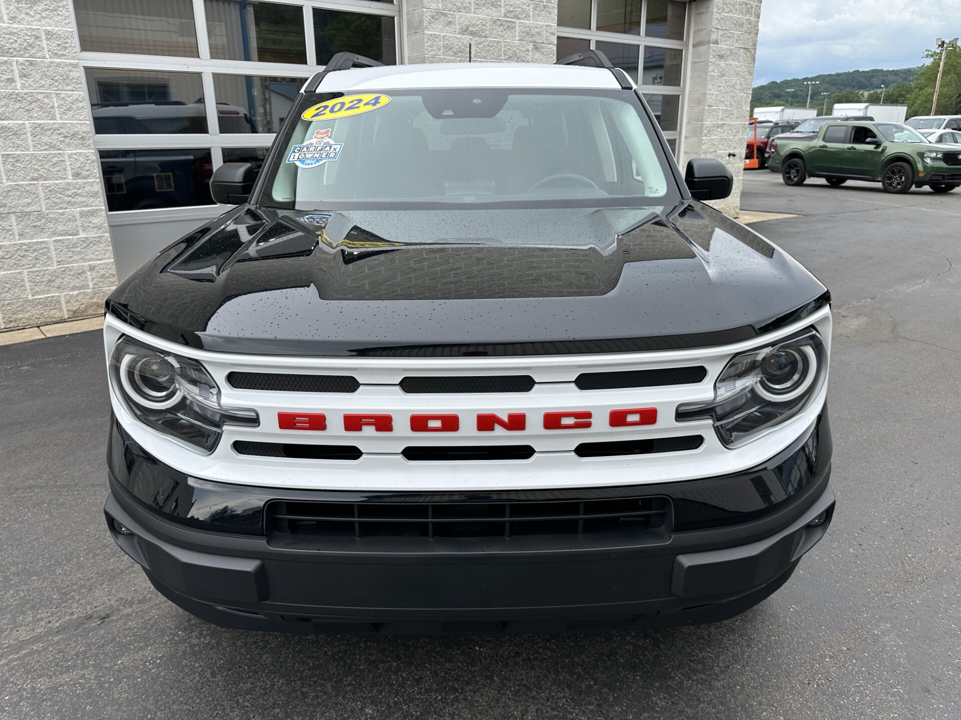 2024 Ford Bronco Sport Heritage photo 2