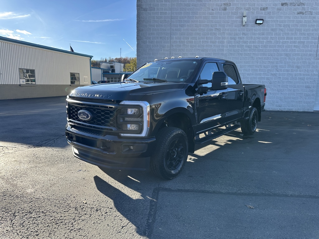 Certified 2023 Ford F-250 XL w/ STX Appearance Package Truck Crew Cab