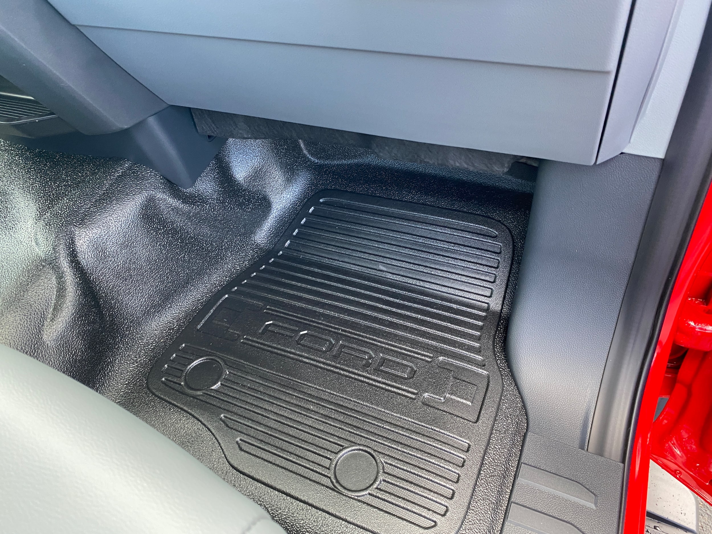 2025 Ford F-550 Super Duty Chassis Cab XL - Photo 23