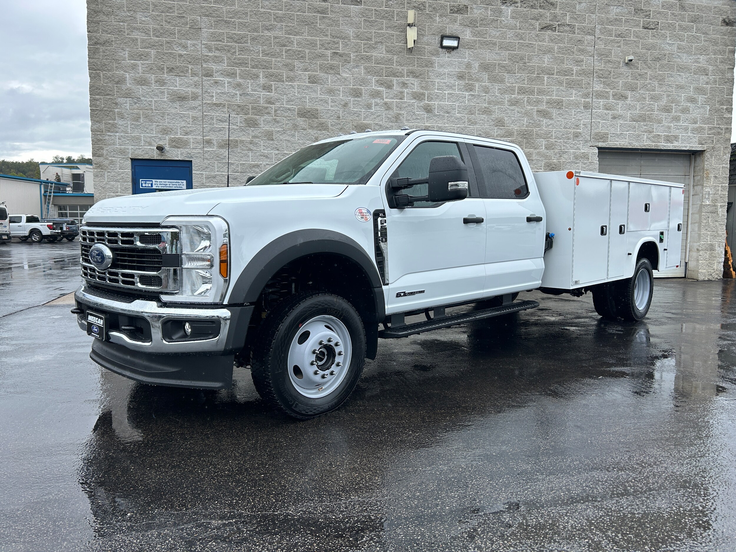 2026 Ford F-550 XL photo 2