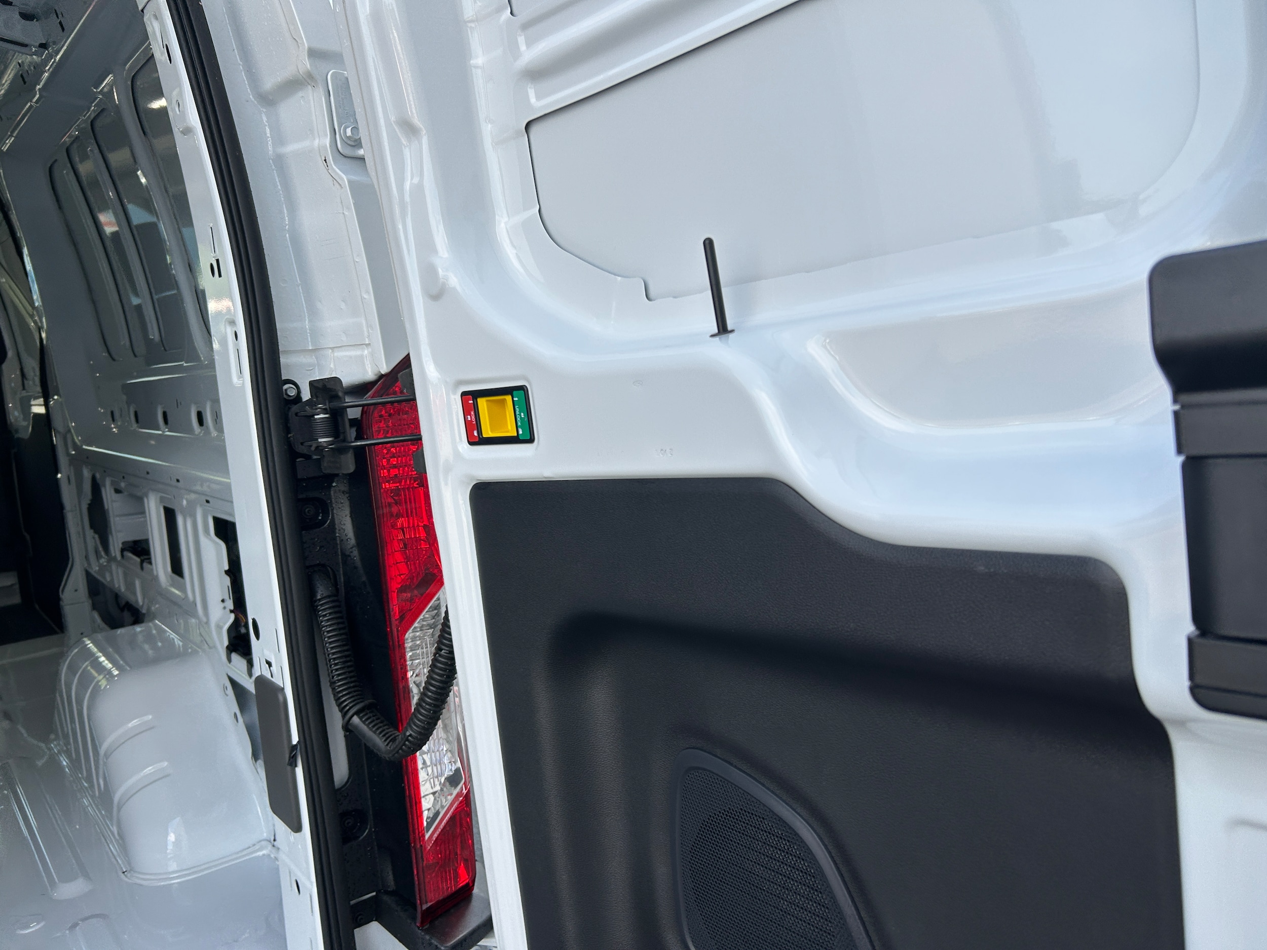 2025 Ford Transit Van Base - Photo 22