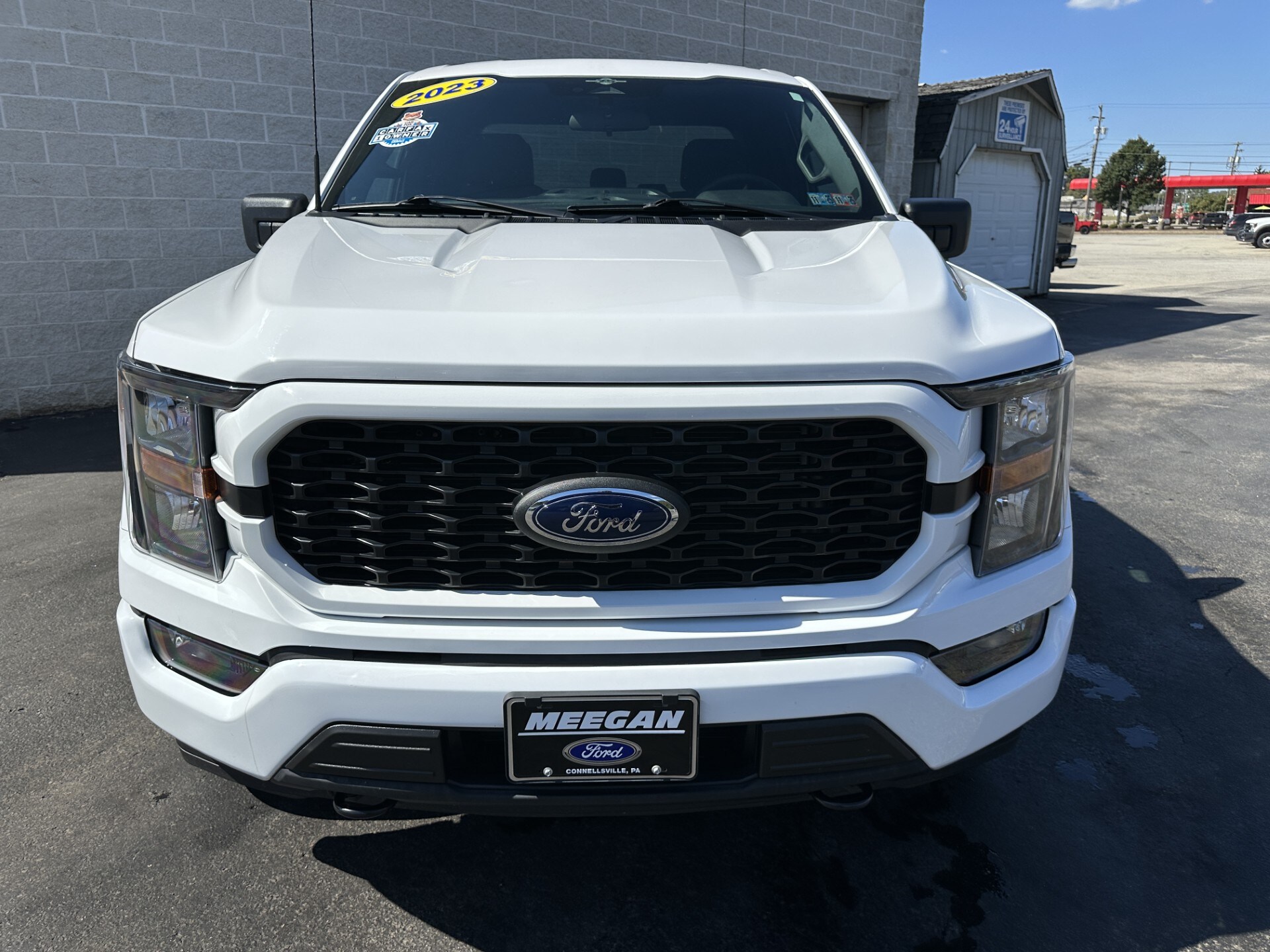 2023 Ford F-150 XL photo 3