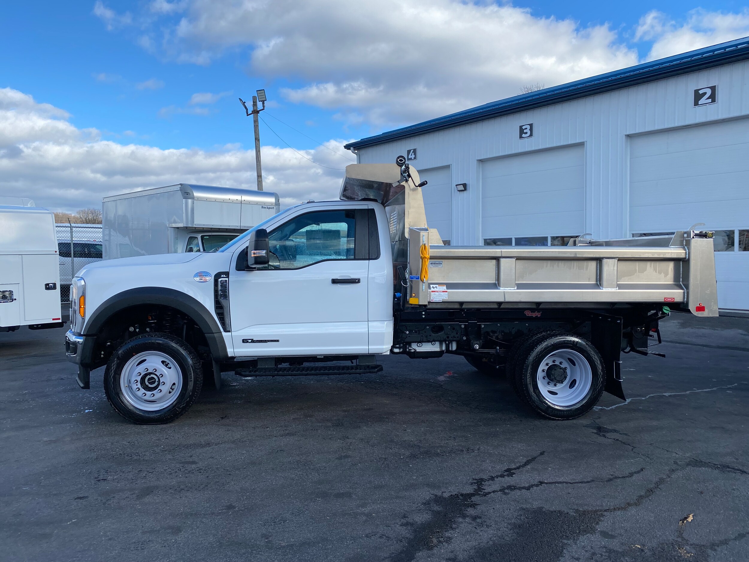2024 Ford F-550 XL photo 4