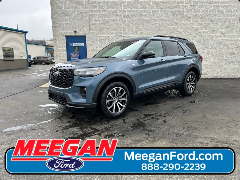 2026 Ford Explorer ST-LINE's photo