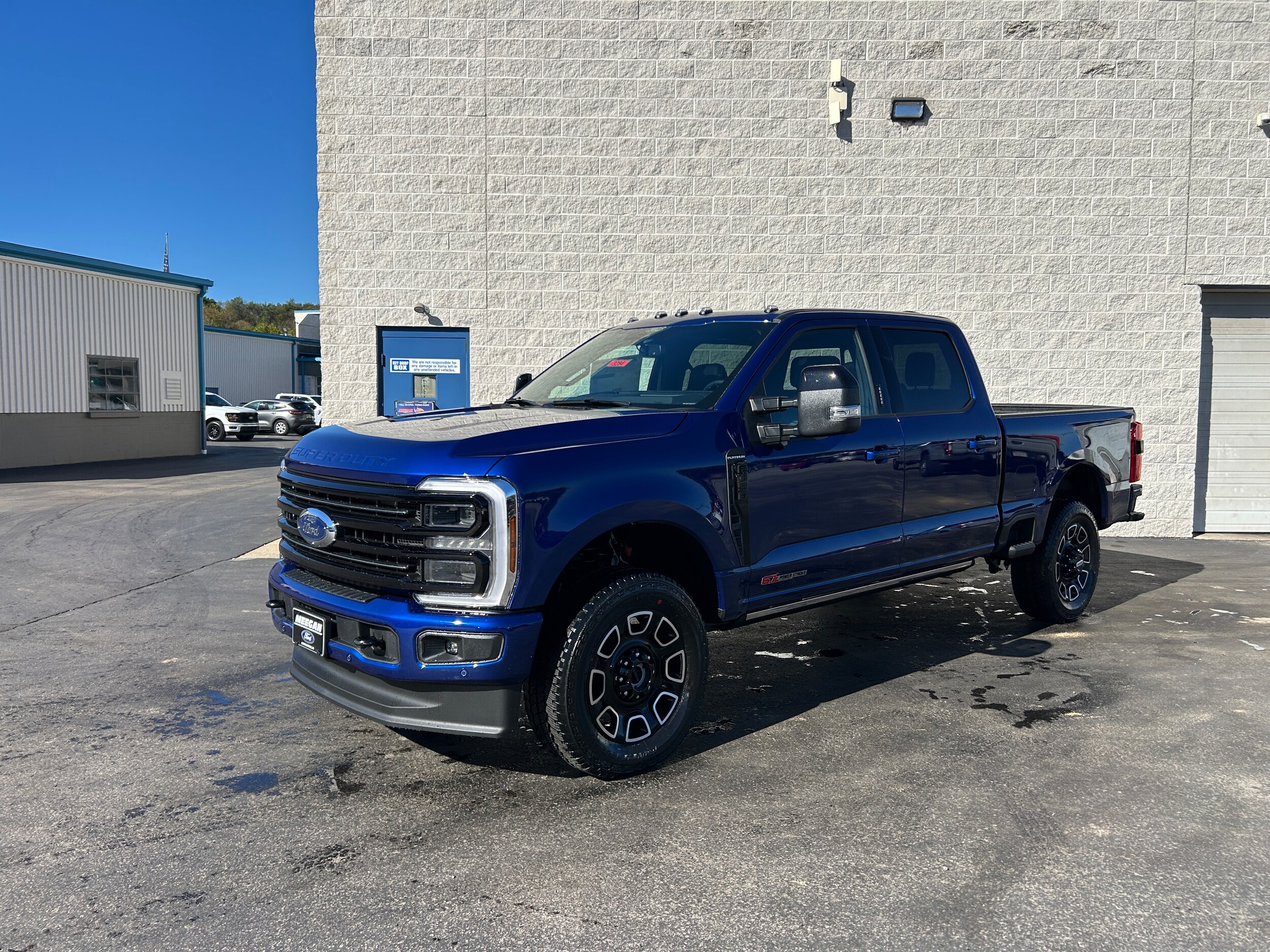 2026 Ford F-350 Platinum photo 3