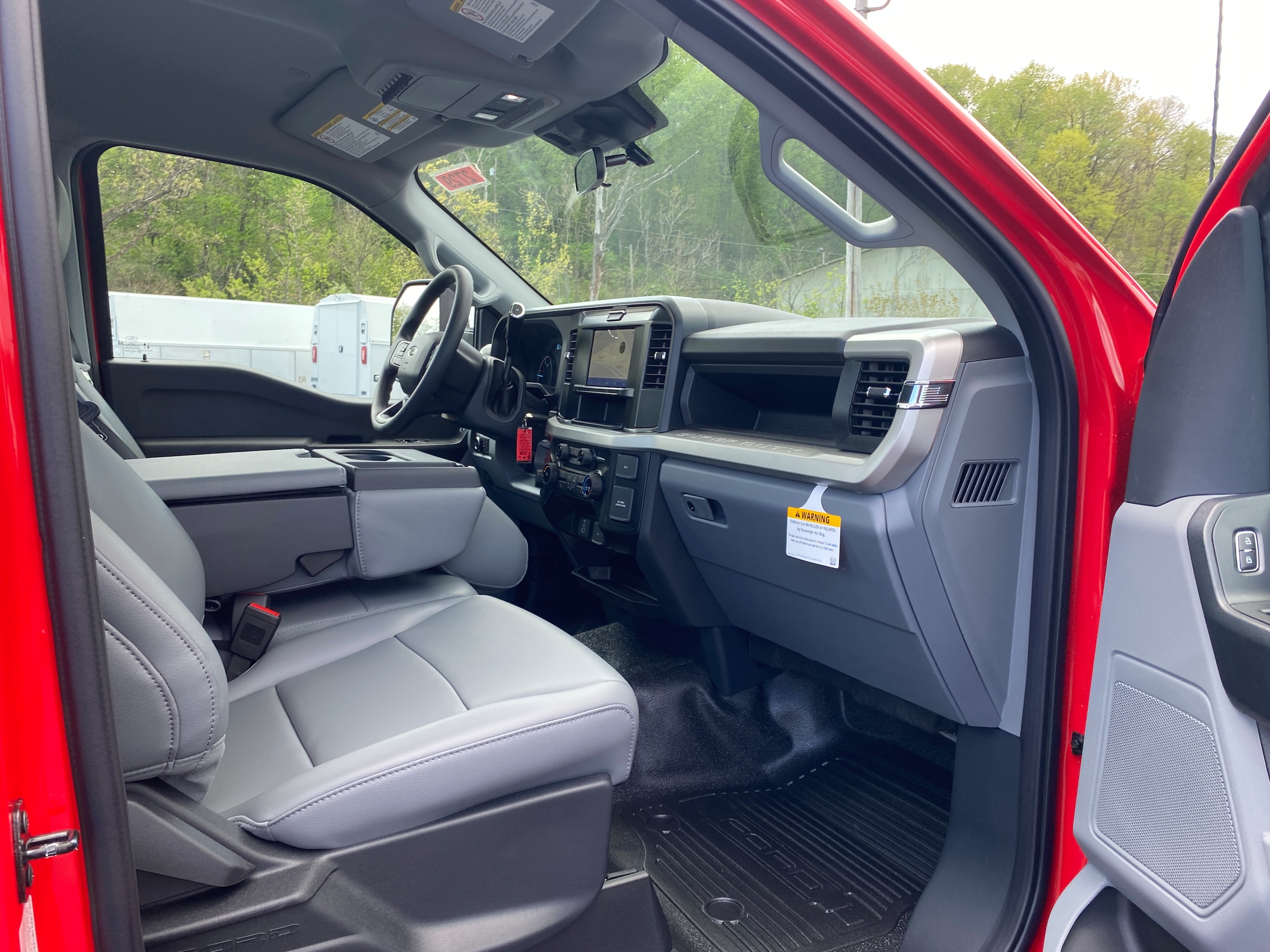 2025 Ford F-550 Super Duty Chassis Cab XL - Photo 18