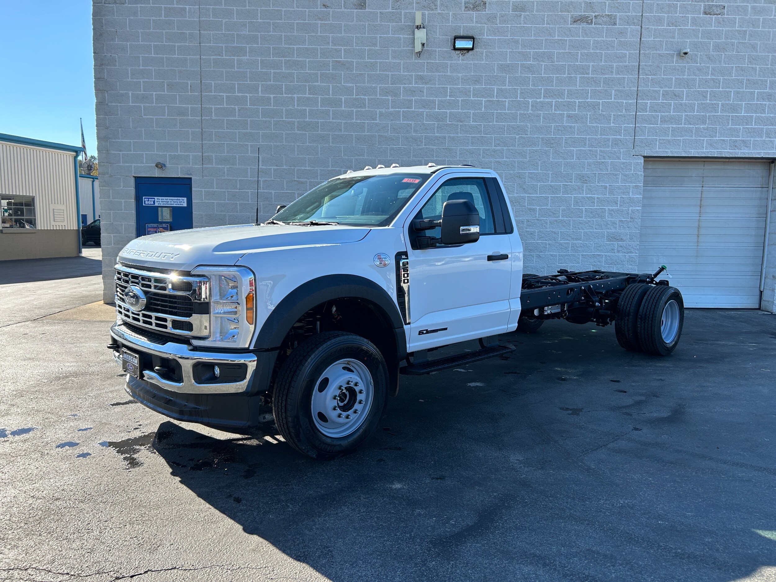 2026 Ford F-600 photo 4