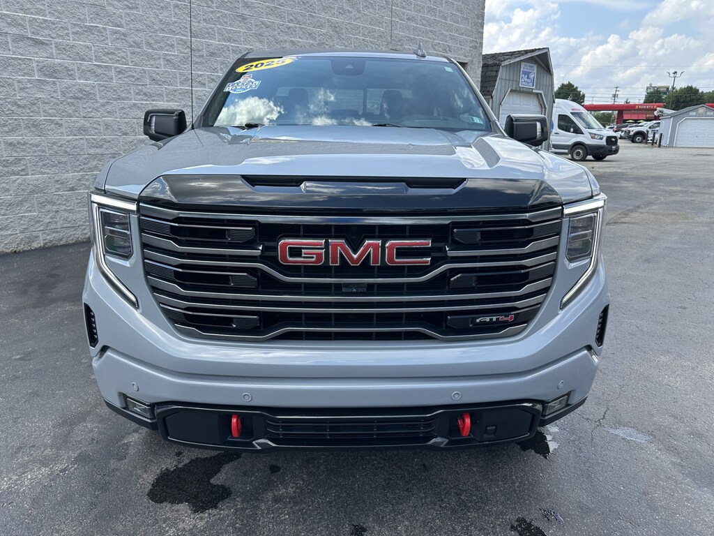 Used 2025 GMC Sierra 1500 AT4 Truck Crew Cab