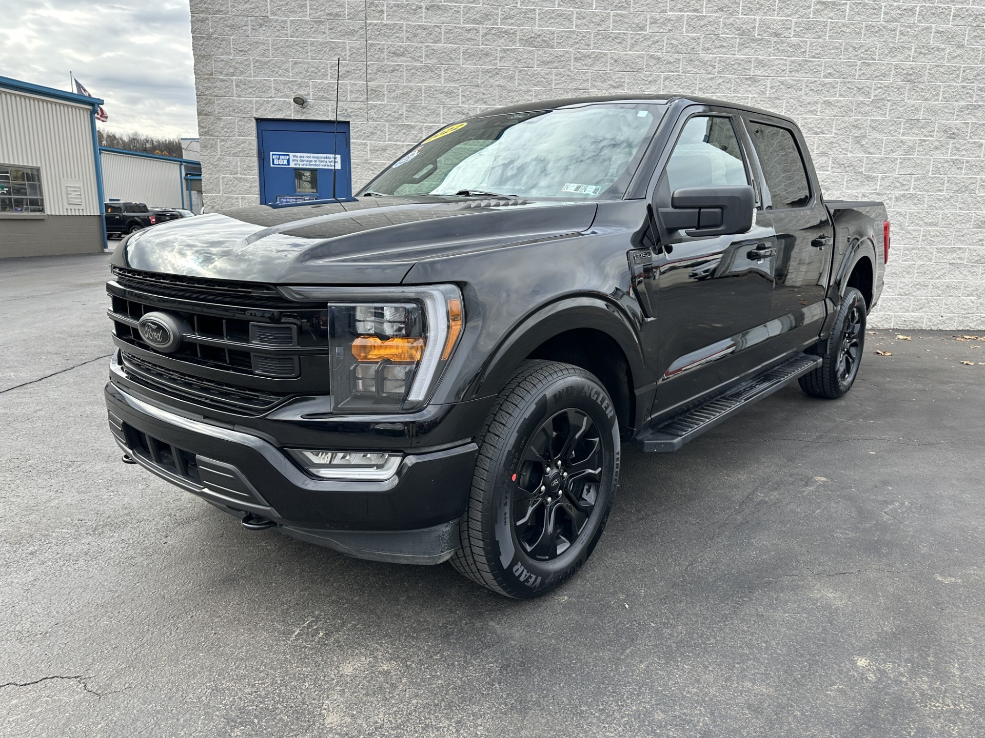 2022 Ford F-150 XLT's photo