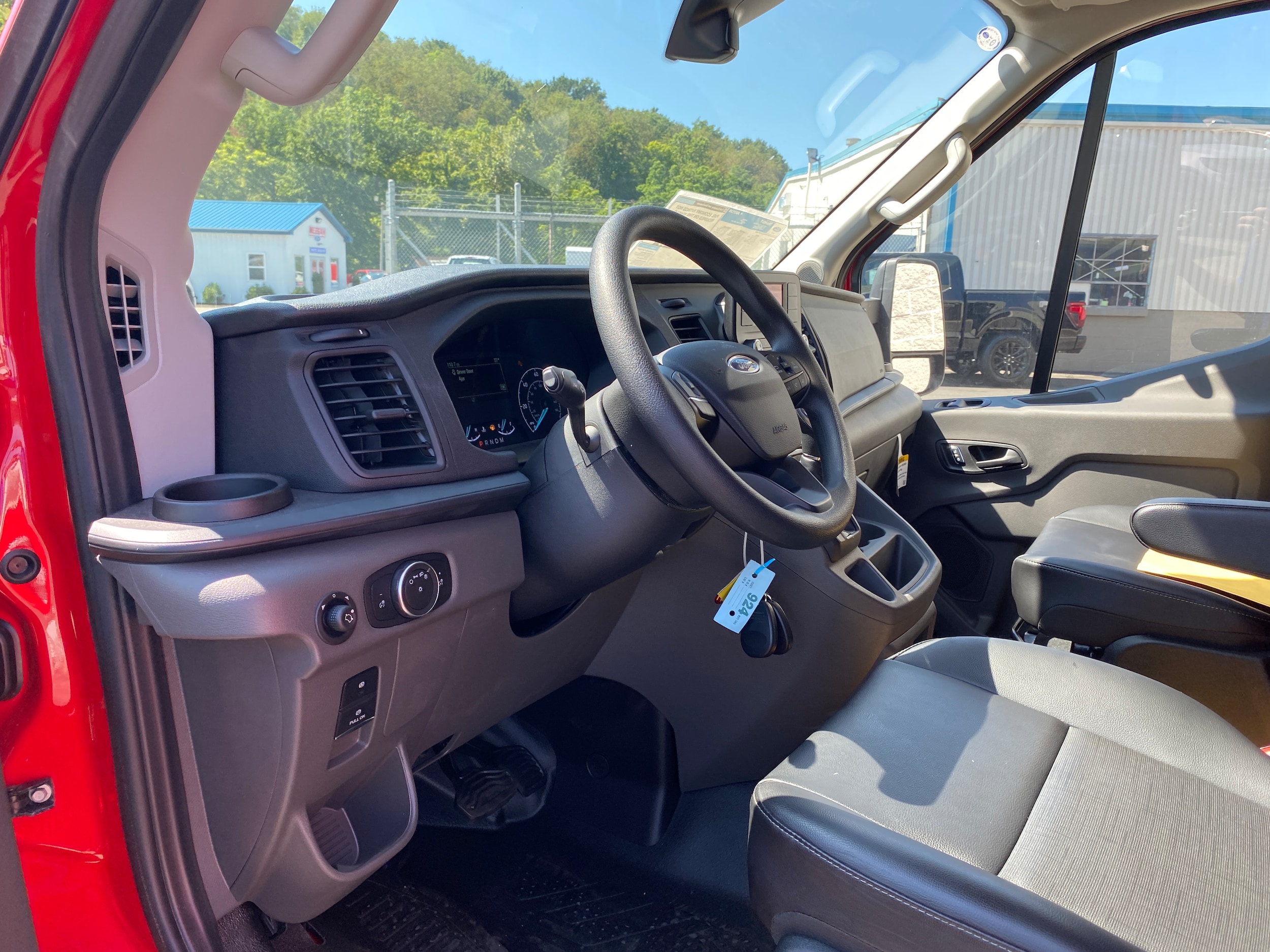 2025 Ford Transit Cutaway Base - Photo 35