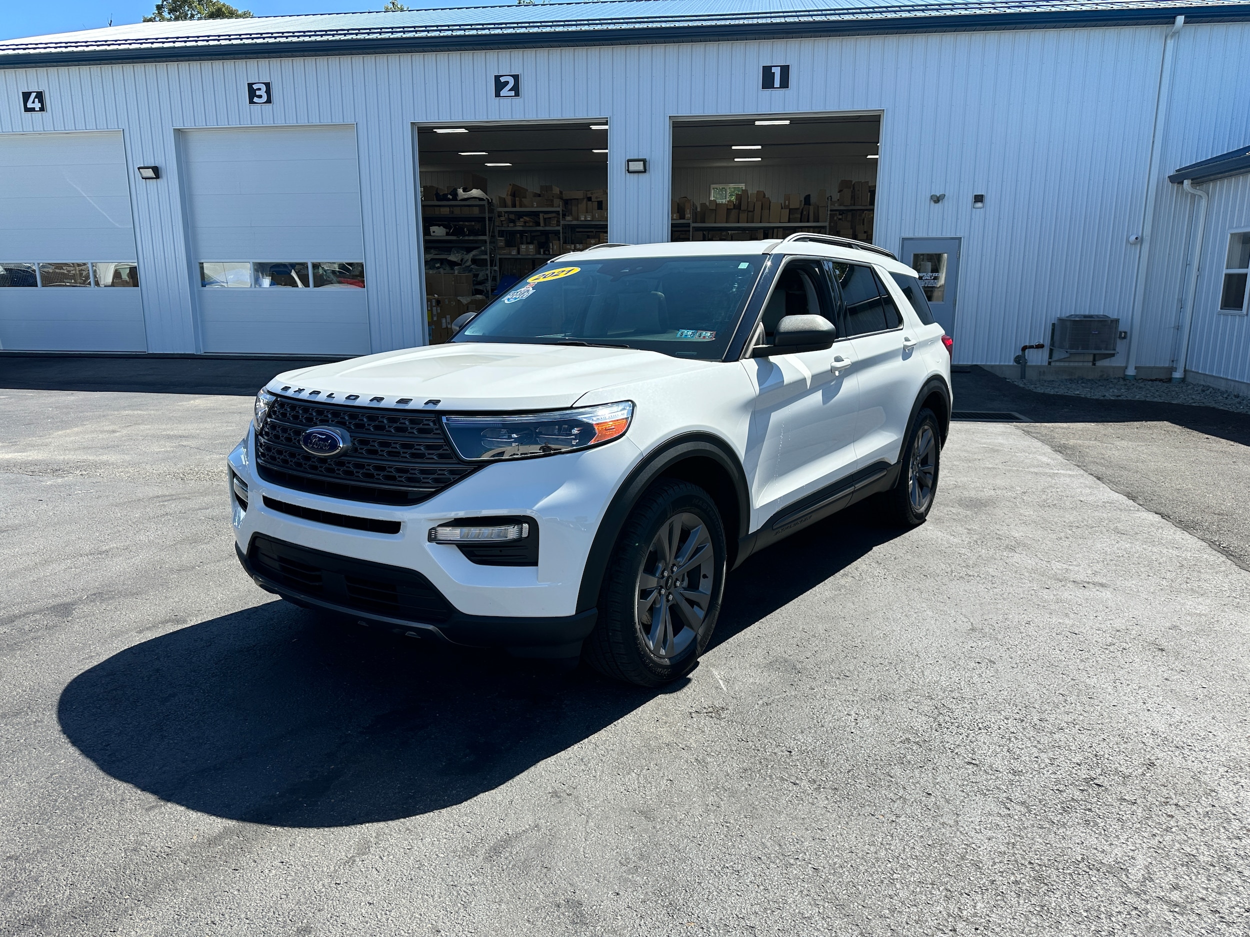 Used 2021 Ford Explorer XLT with VIN 1FMSK8DH1MGB41685 for sale in Connellsville, PA