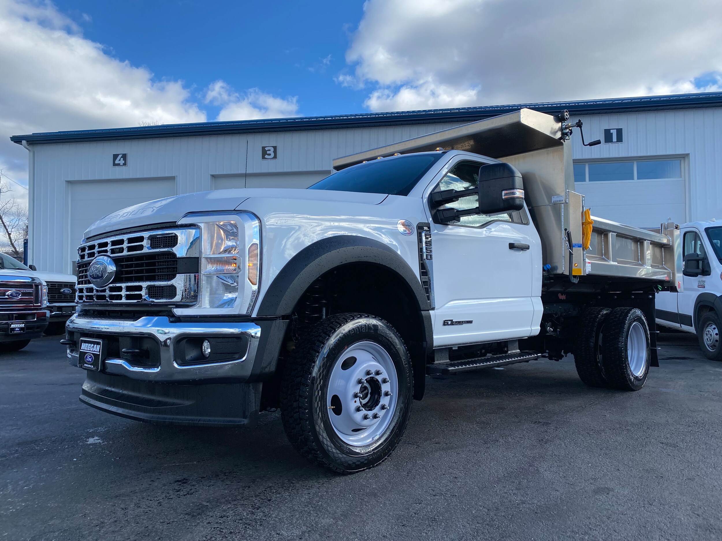 2024 Ford F-550 XL photo 3