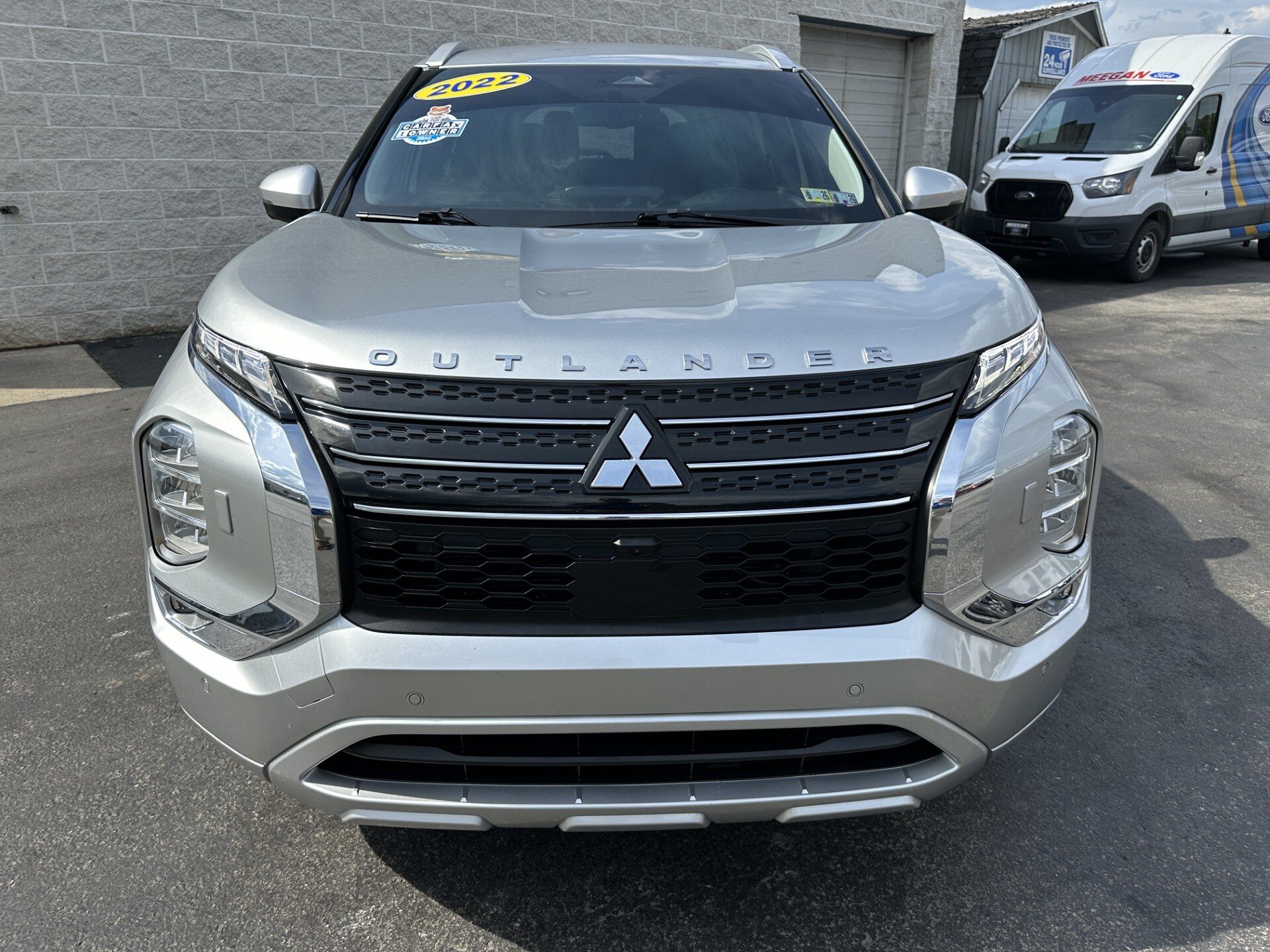2022 Mitsubishi Outlander SEL photo 3