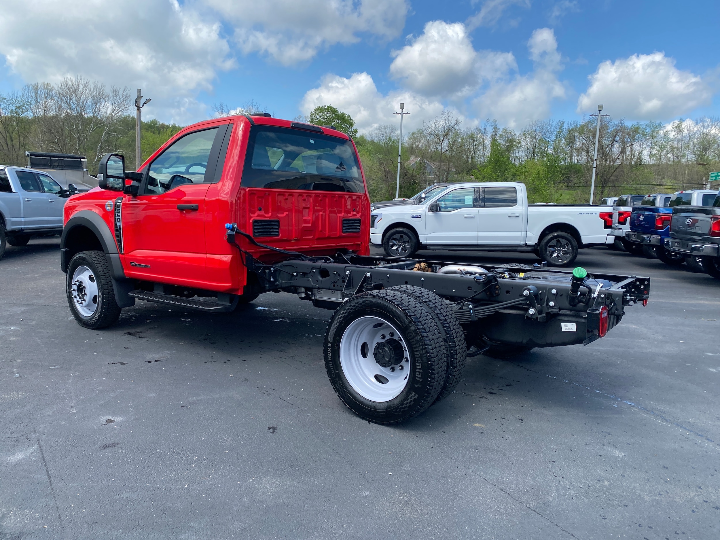 2025 Ford F-550 Super Duty Chassis Cab XL - Photo 6