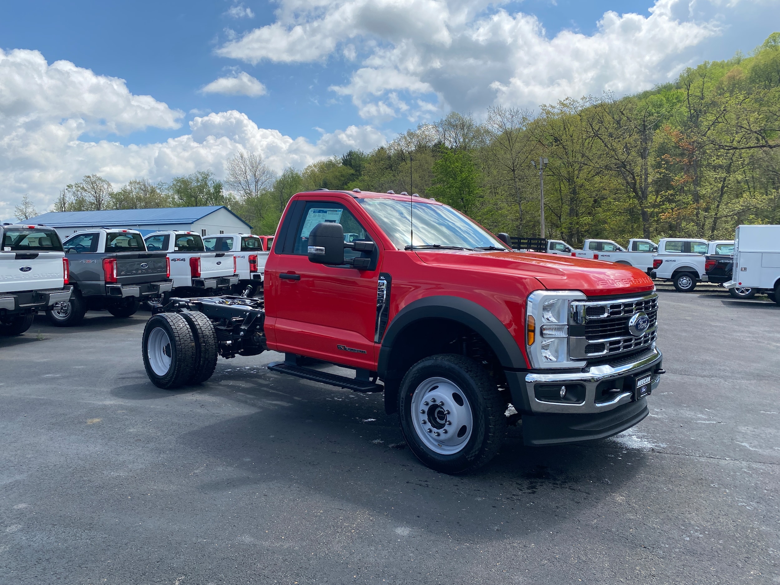 2025 Ford F-550 Super Duty Chassis Cab XL - Photo 10