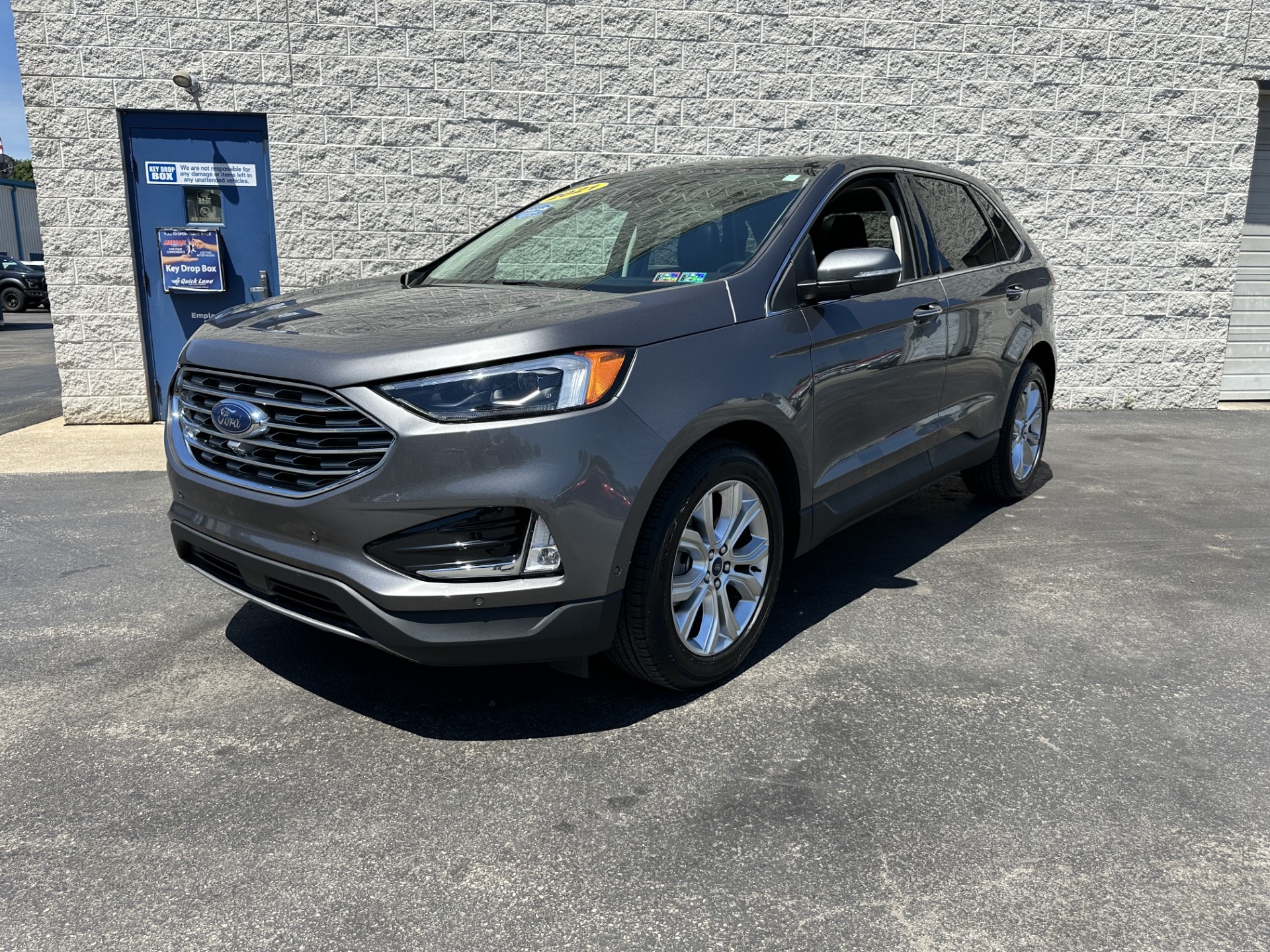 2021 Ford Edge Titanium AWD's photo