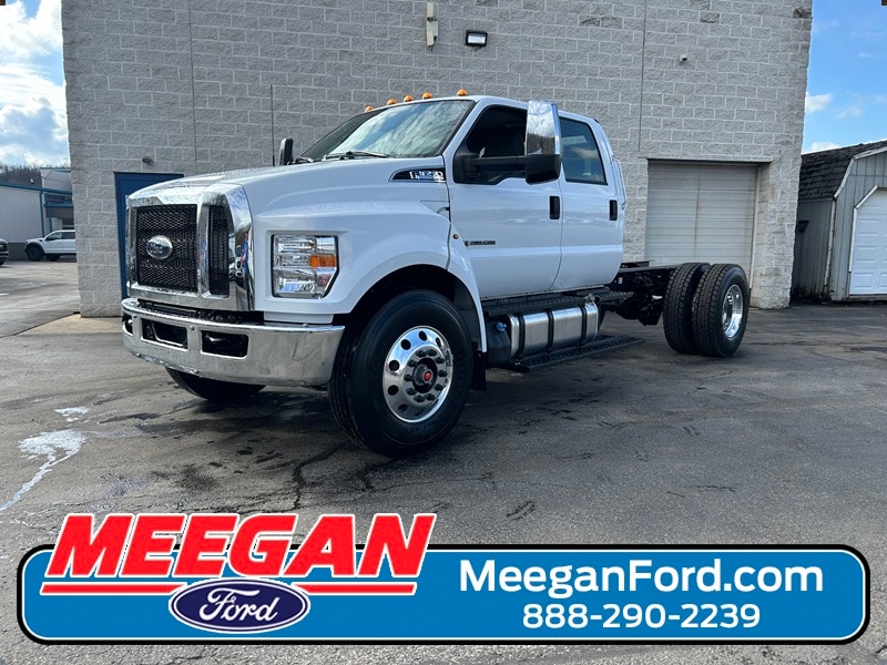 2027 Ford F-650's photo