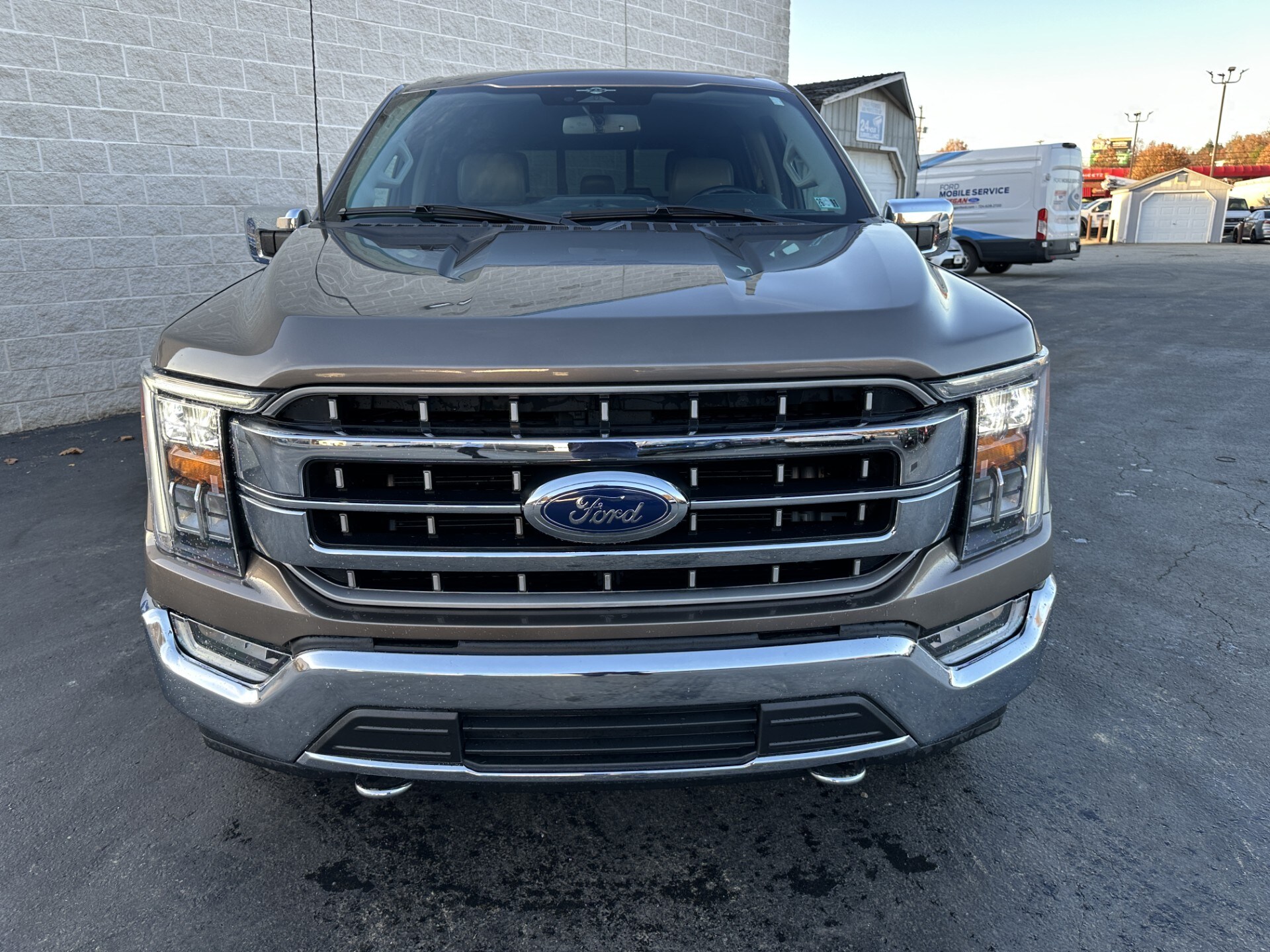 2023 Ford F-150 Lariat photo 3