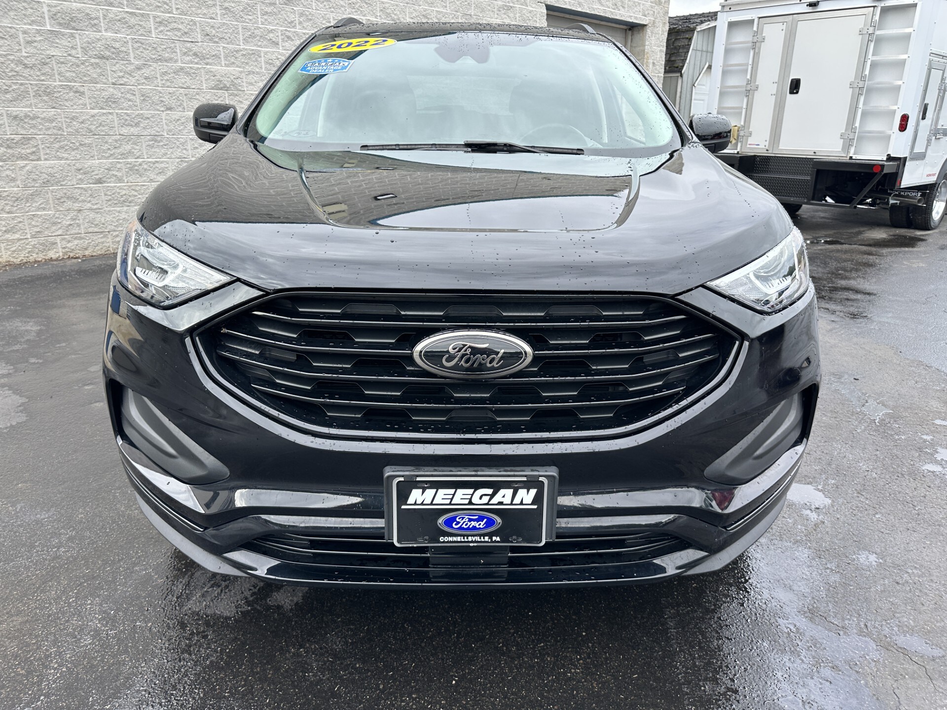 2022 Ford Edge SE photo 2
