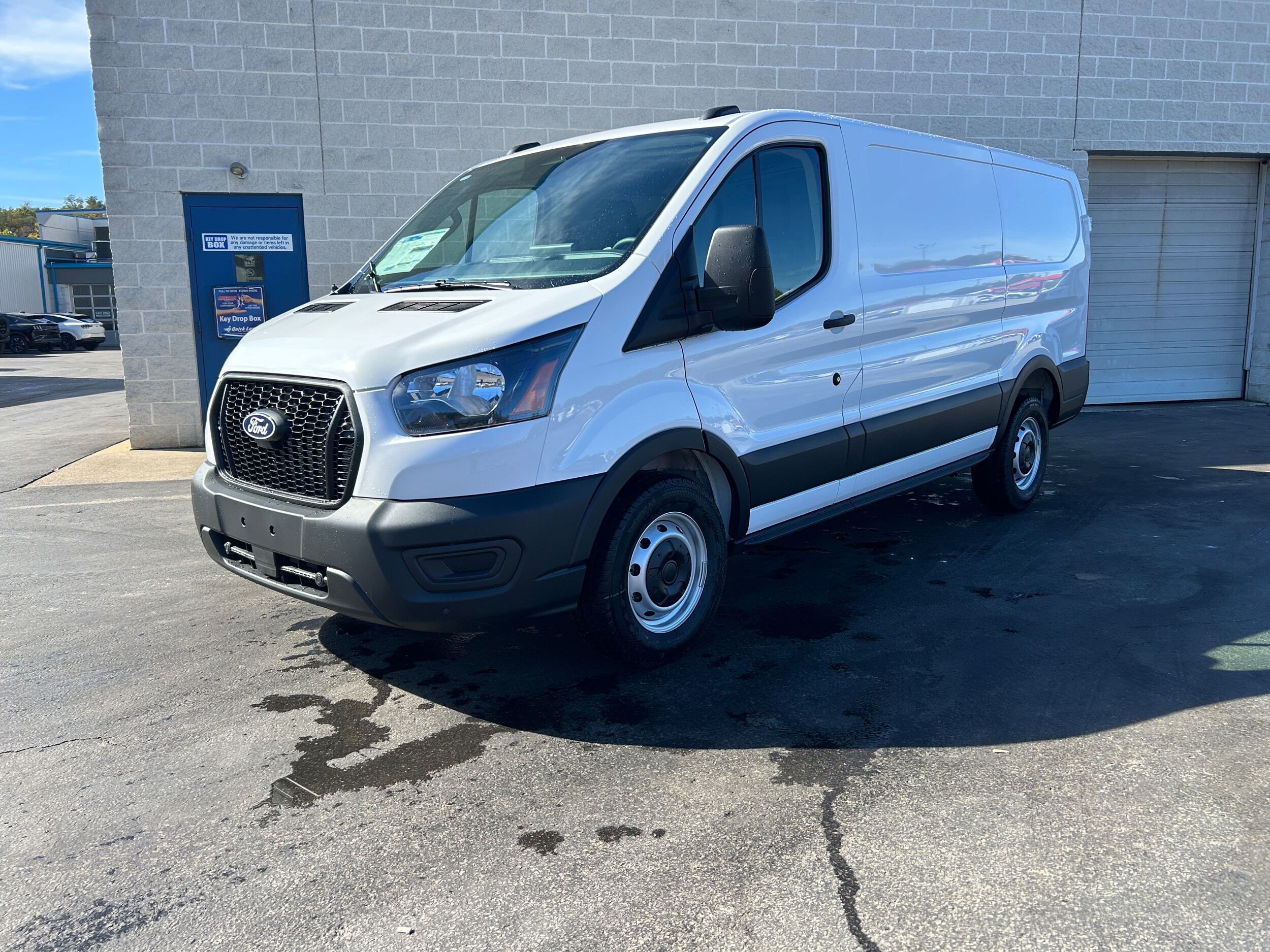 2026 Ford Transit Cargo Van photo 2