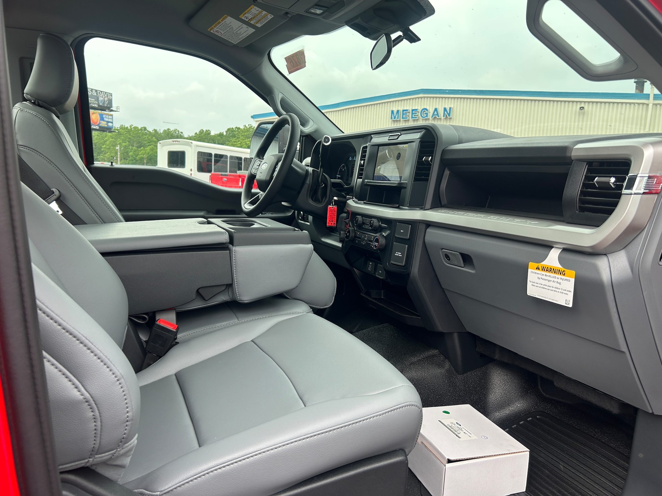 2025 Ford F-550 Super Duty Chassis Cab XL - Photo 20